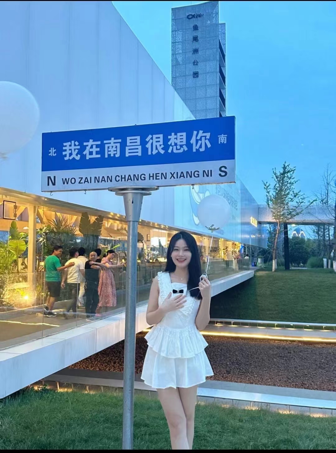 南昌国会招聘-模特礼仪酒水促销员15/18报销机票住宿
